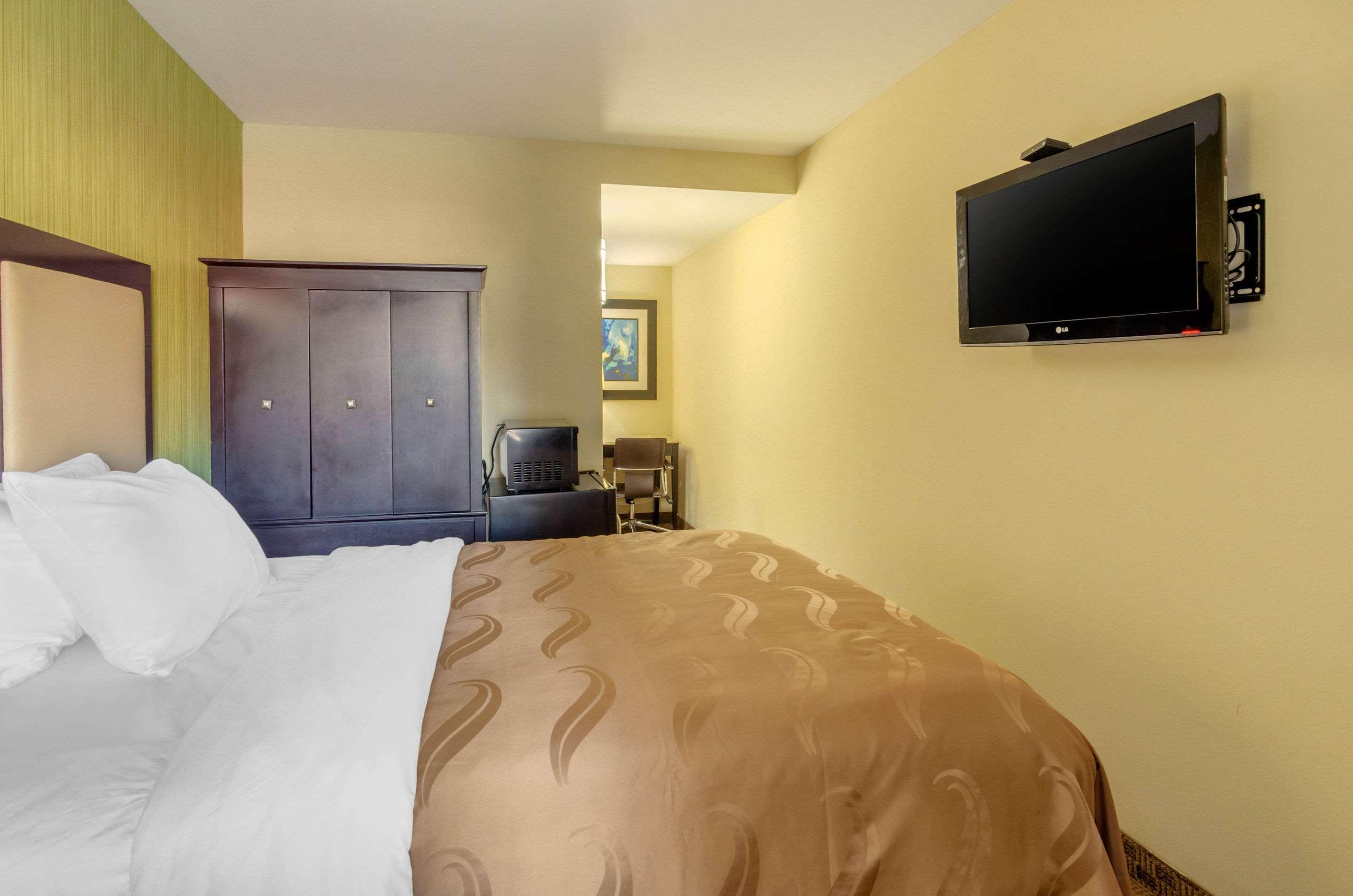 Covington Quality Inn מראה חיצוני תמונה