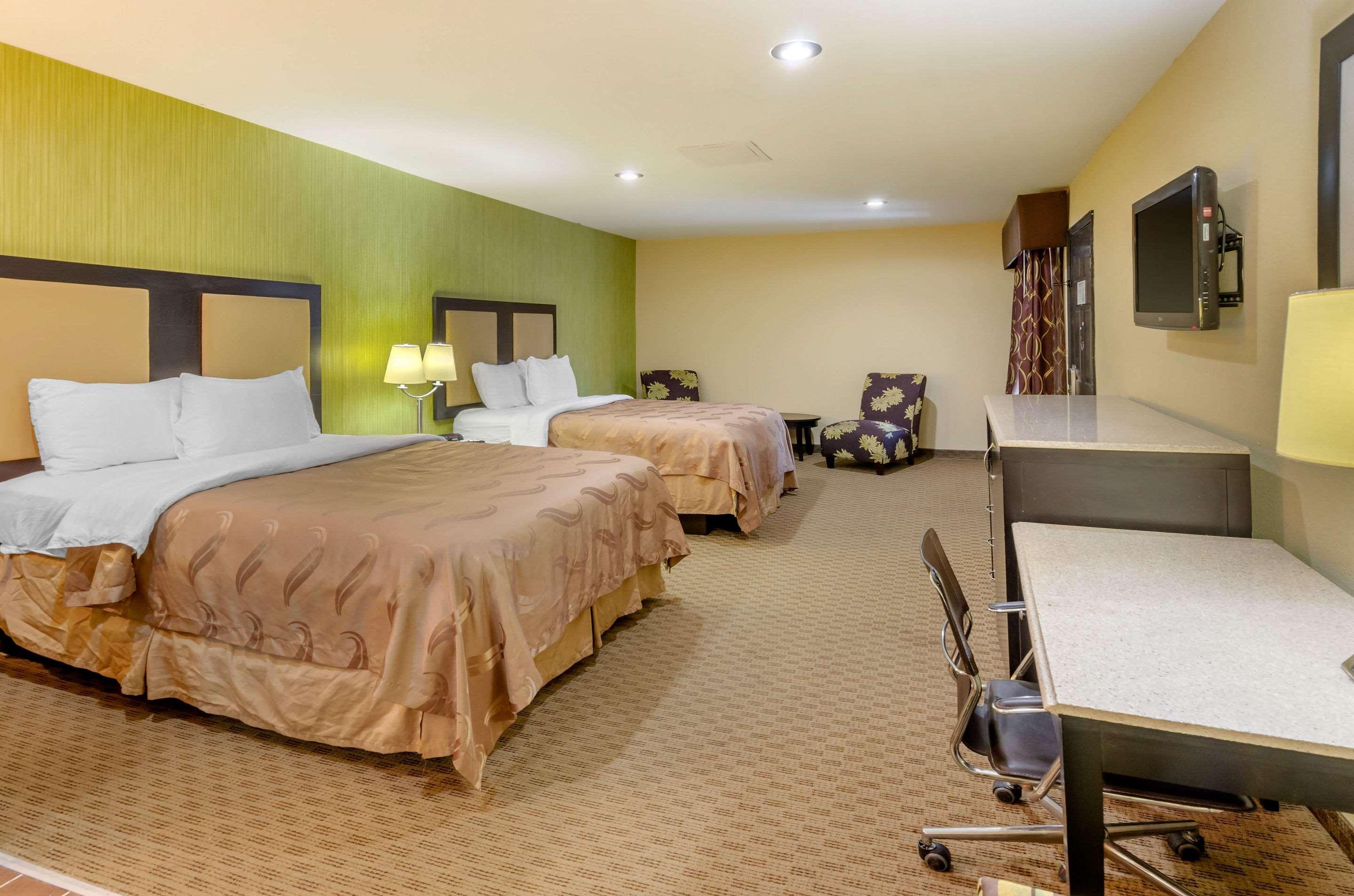 Covington Quality Inn מראה חיצוני תמונה